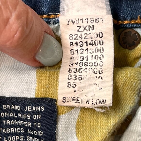Lucky Brand Blue Denim Jeans Sweet N Low Bootcut 12/31R Classic Style Mid-Rise - Picture 12 of 16